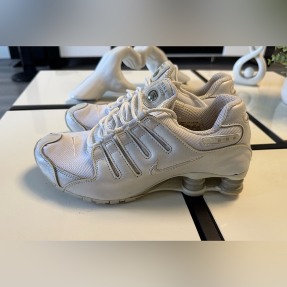 Vintage Nike Shox NZ White Metallic Silver Y2K Aesthetic Women's Size 9 EUR 40.5 - Picture 3 of 11